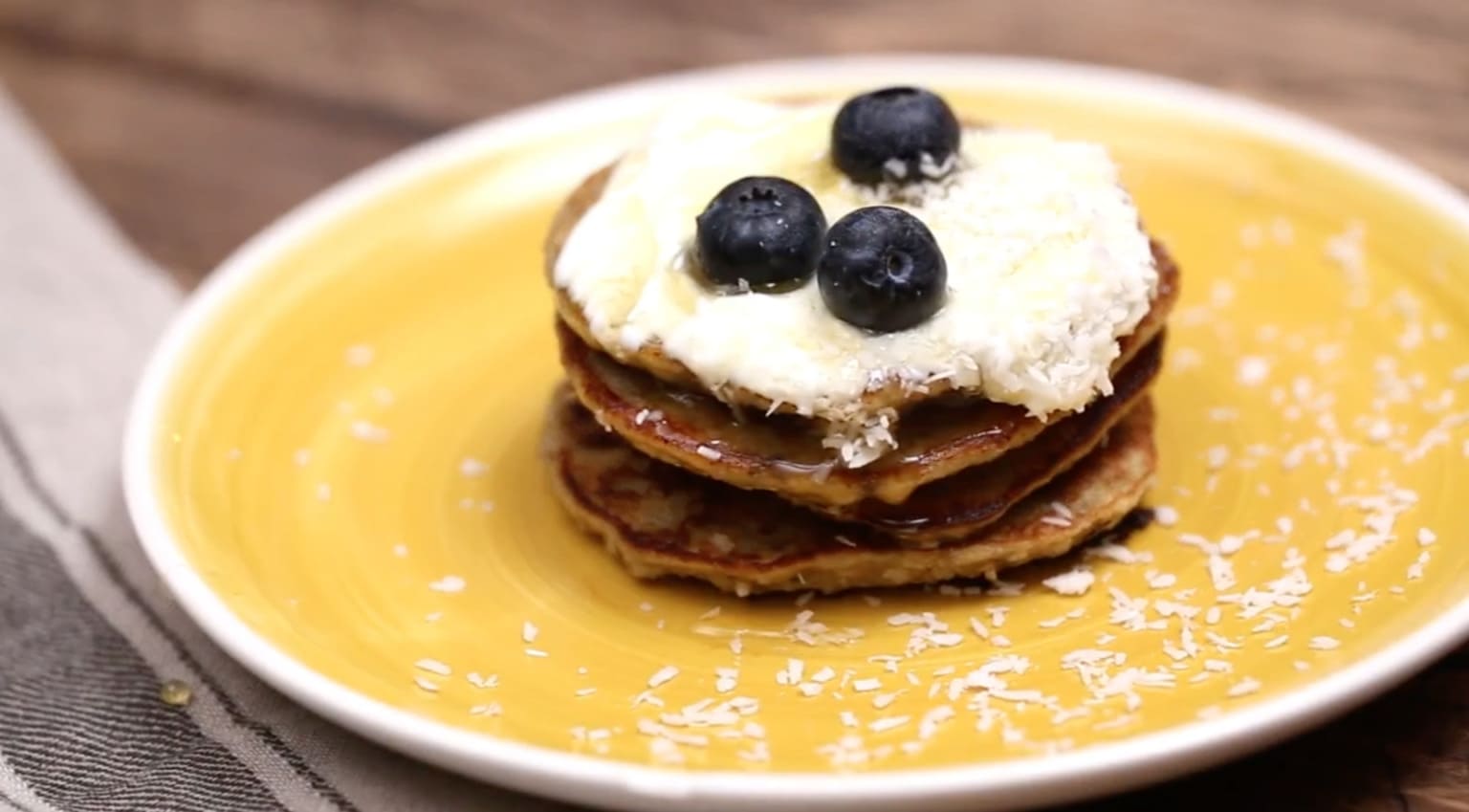 Healthy Pancakes Recipe Video cover
